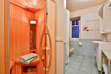 Ferienwohnung in Zingst - Whg M, Ihr UrlaubsZuhause - Duschbad mit eigener Rotlicht-Wärmekabine