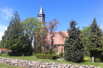 Dorfkirche in Kröslin © Frank Schiller