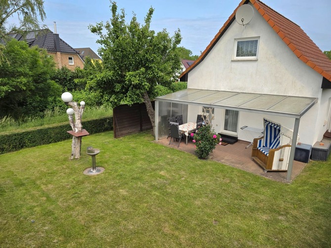 Ferienhaus in Kühlungsborn - Höppner, Joachim - Terrasse mit Grillplatz