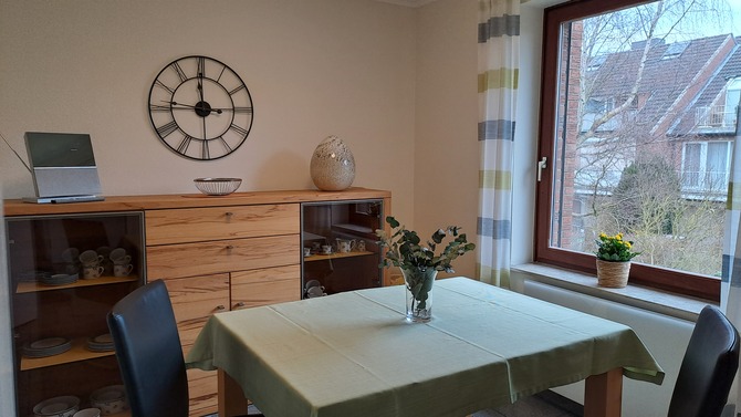 Ferienwohnung in Dahme - Meyer - Außenrollläden am Flur- und Esszimmerfenster