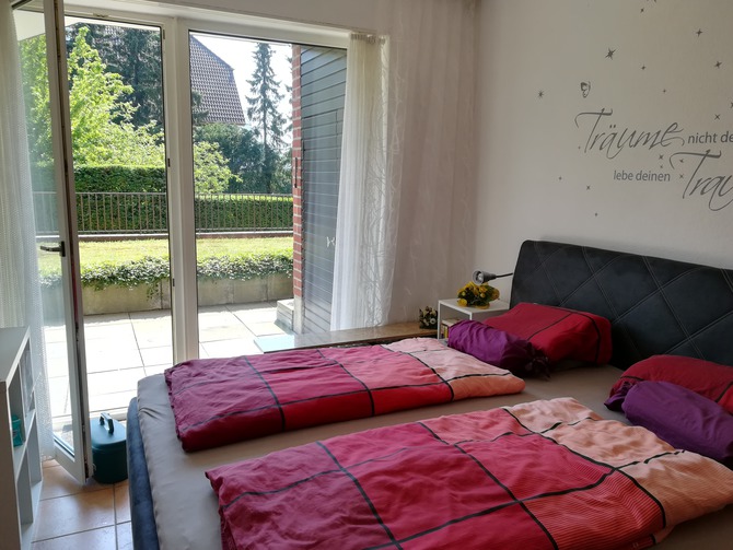 Ferienwohnung in Grömitz - Deichkrone - Schlafzimmer mit Boxspringbett