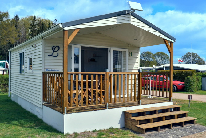 Ferienhaus in Pelzerhaken - Mobilheim M&eacute;diterran&eacute;e im Ferienpark AM WALDRAND - Eingang &uuml;ber die Terrasse