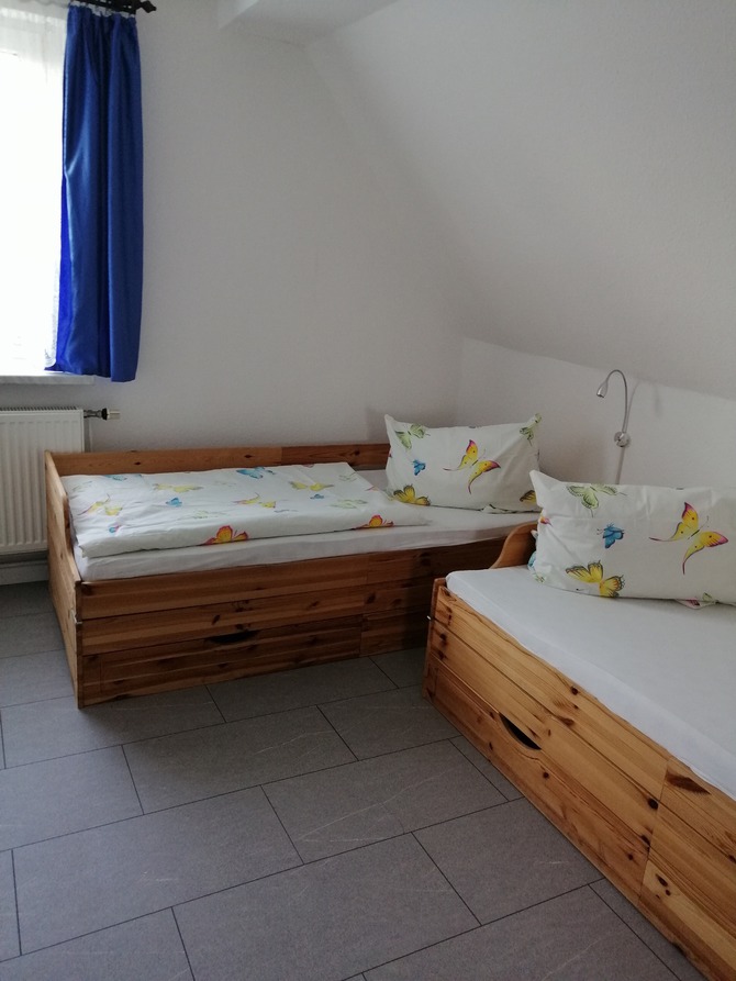 Ferienwohnung in Kühlungsborn - Vogel - Schlafzimmer zwei Betten