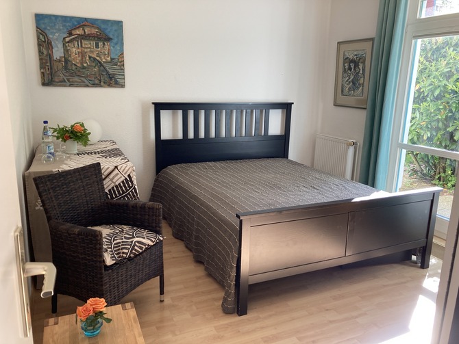 Ferienwohnung in Kühlungsborn - Strandstrasse-OstSeegarten - Schlafen 2-mit Terrasse-verstecktes Kinderbett