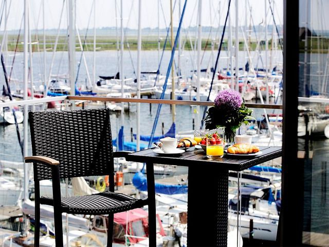 Ferienwohnung in Heiligenhafen - Ostsee - Appartement Nr. 50 "Meerblick" am Yachthafen im Strand Resort - Bild 4