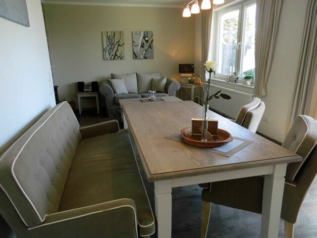 Ferienwohnung in Heiligenhafen - LANDHAUS AM SUND im EG - Bild 2