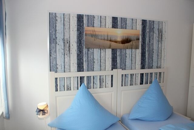 Ferienwohnung in Heiligenhafen - LANDHAUS AM HAFEN im OG - Bild 11