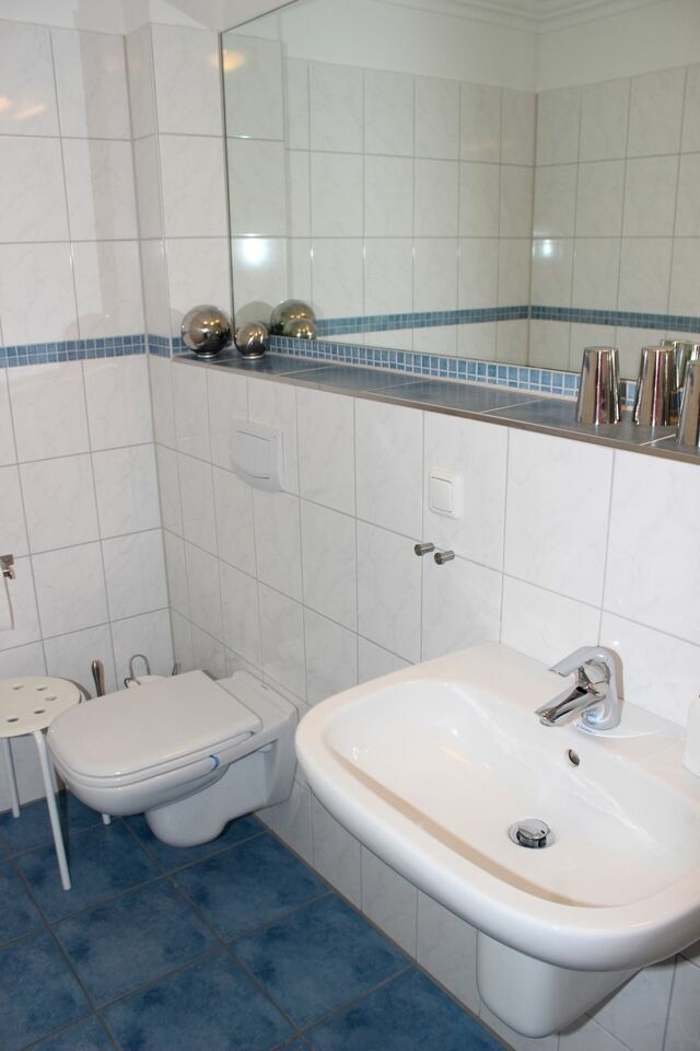 Ferienwohnung in Heiligenhafen - LANDHAUS AM HAFEN im OG - Bild 18