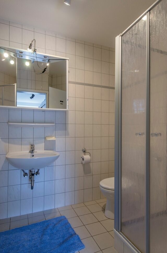 Ferienwohnung in Fehmarn OT Petersdorf - Gästehaus Nielson, Terrassenwohnung Sommerwind mit Garten - Bild 7