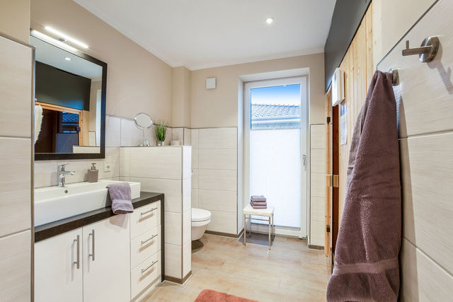 Bungalow in Fehmarn OT Klausdorf - "Ferienbauernhof Lafrenz" - Wellness - Bungalow Strandgut - Bild 22