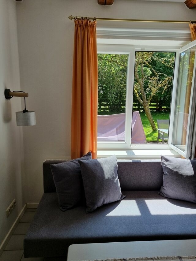 Ferienhaus in Fehmarn OT Bisdorf - Ferienhof Bisdorf "Schw&uuml;lkennest" Reihenhaus - Bild 4