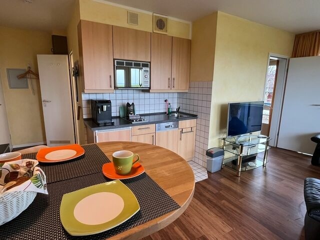 Ferienwohnung in Schönberger Strand - Stoltenberg, Mona & Sönke: "Haus Panorama", App. Nr. 9 "Seeblick" - Bild 2