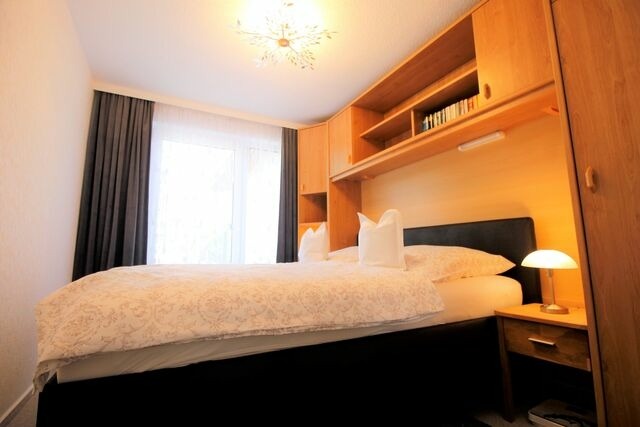 Ferienwohnung in Cismar - Haus am Kojenteich - Whg. 2 - Klosterdorf Cismar - gepflegte Wohnung auf idyllischem Seegrundstück - Bild 10