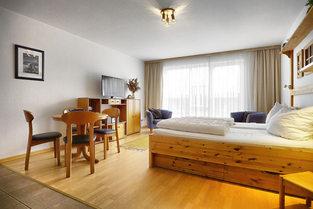 Ferienwohnung in Ostseeheilbad Zingst - Ostsee-Residenz / Whg. 12 - Bild 2