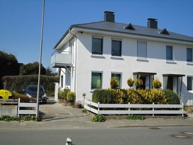 Ferienwohnung in Dahme - FeWo"Am Deich", Box -Bett, Terrasse, eign . Garten. 70m zum Strand, Fahrradgarage - Bild 13