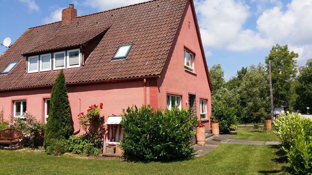 Ferienwohnung in Fehmarn OT Todendorf - Haus am Teich - Vogelflug - Bild 3