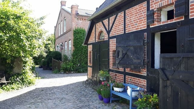 Ferienhaus in Fehmarn OT Sahrensdorf - Ferienhaus für die Großfamilie oder Gruppenhaus auf dem Ferien- und Bauernhof Nielson in Inselmitte - Bild 3