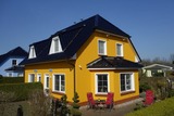 Ferienhaus in Ostseeheilbad Zingst - SONDERPREISE Juni/ September 2025 --- beliebtes FH "Möwe" - nur 2 Minuten vom Strand... WLAN inklusive... - Bild 1