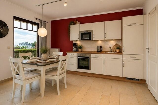 Ferienwohnung in K&uuml;hlungsborn - 9987- Urlaubstr&auml;ume Am Meer, WE 3.4 Strandkorb auf der Terrasse - Bild 4