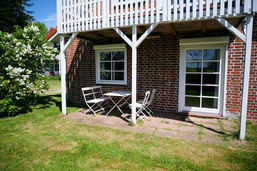 Ferienwohnung in Dahme - S&uuml;&szlig;e Wohnung direkt am Wald (rotes Haus EG)