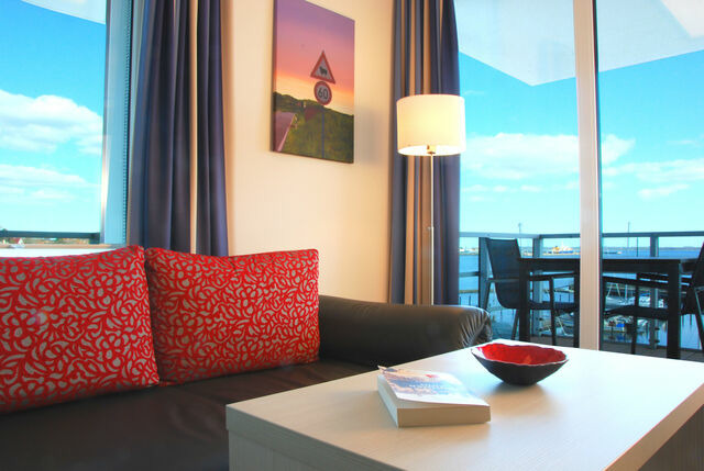 Ferienwohnung in Eckernförde - Apartment 24, Pier 24, Blickrichtung offene See/Binnenhafen Nord - Bild 4