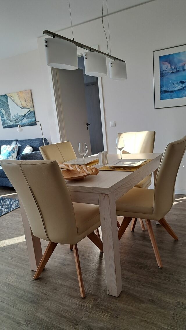 Ferienwohnung in Eckernf&ouml;rde - Apartment 39 "Hafentraum", Blickrichtung Binnenhafen West/Innenstadt - Bild 13