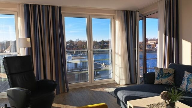 Ferienwohnung in Eckernf&ouml;rde - Apartment 39 "Hafentraum", Blickrichtung Binnenhafen West/Innenstadt - Bild 17