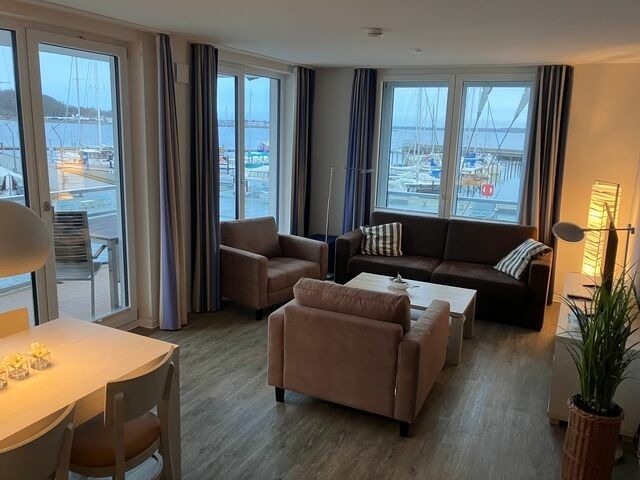 Ferienwohnung in Eckernf&ouml;rde - Apartment 10 - "Borbyblick" - Blickrichtung Hafen und offene See - Bild 4