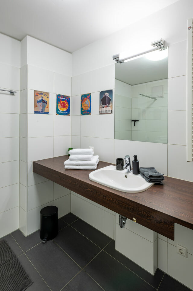 Ferienwohnung in Eckernförde - Apartment 41 "Seeblick" Blickrichtung offene See / Binnenhafen Nord - Bild 23