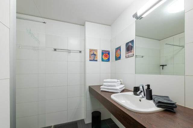 Ferienwohnung in Eckernförde - Apartment 41 "Seeblick" Blickrichtung offene See / Binnenhafen Nord - Bild 24