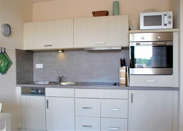 Ferienwohnung in Eckernf&ouml;rde - Apartment 29 "Heimathafen 29", Apartmenthaus Hafenspitze, Blickrichtung Innenstadt/Binnenhafen - Bild 5