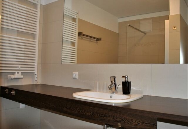 Ferienwohnung in Eckernf&ouml;rde - Apartment 29 "Heimathafen 29", Apartmenthaus Hafenspitze, Blickrichtung Innenstadt/Binnenhafen - Bild 18