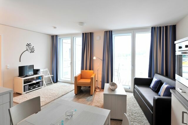 Ferienwohnung in Eckernförde - Apartment 12 - "Silbermöwe I" - Blickrichtung Yacht- und Binnenhafen/offenes Meer - Bild 4