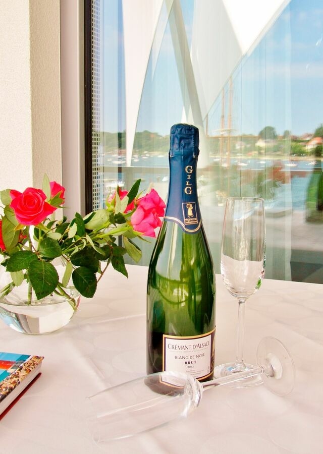 Ferienwohnung in Eckernförde - Apartment 12 - "Silbermöwe I" - Blickrichtung Yacht- und Binnenhafen/offenes Meer - Bild 14