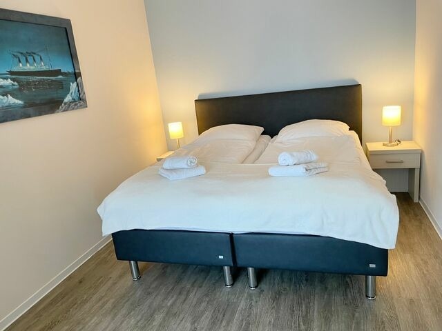 Ferienwohnung in Eckernf&ouml;rde - Apartment 8 "MEERZEIT" Blickrichtung Innenstadt / Binnenhafen West - Bild 13