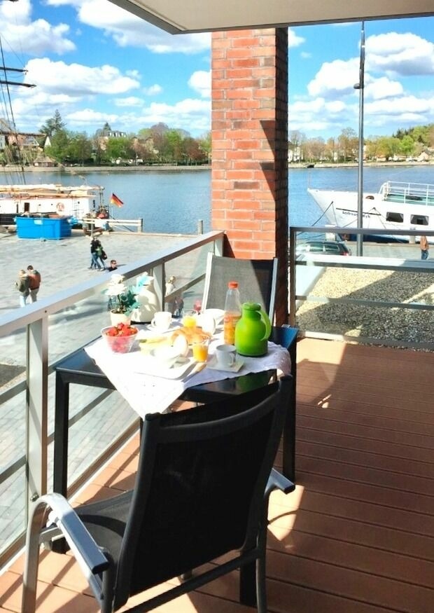 Ferienwohnung in Eckernf&ouml;rde - Apartment 8 "MEERZEIT" Blickrichtung Innenstadt / Binnenhafen West - Bild 20