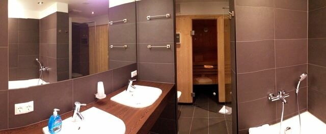 Ferienwohnung in Eckernförde - Apartment 33 "Fördetraum" mit Sauna, Apartmenthaus Hafenspitze Blickrichtung offene See - Bild 11