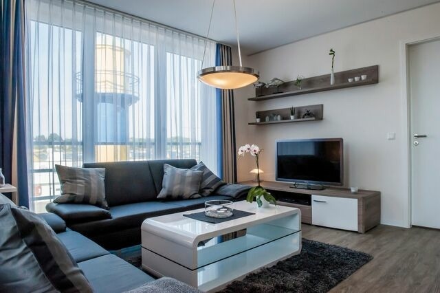 Ferienwohnung in Eckernförde - Apartment 9 "Am alten Leuchtturm", Blickrichtung Innenstadt, Binnenhafen West, seitlicher Meerblick, Hafenspitze - Bild 10