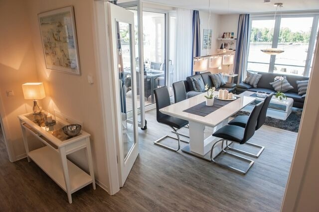 Ferienwohnung in Eckernförde - Apartment 9 "Am alten Leuchtturm", Blickrichtung Innenstadt, Binnenhafen West, seitlicher Meerblick, Hafenspitze - Bild 18