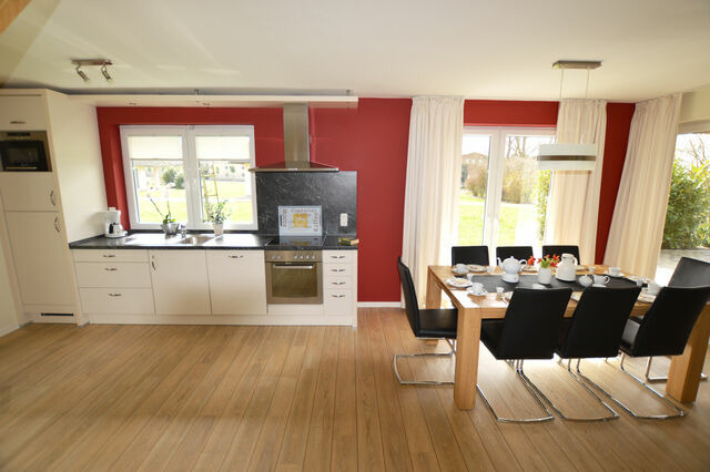 Ferienhaus in Fehmarn OT Staberdorf - Reetdachhaus 3, inkl. 2 Parkpl&auml;tze - Bild 6