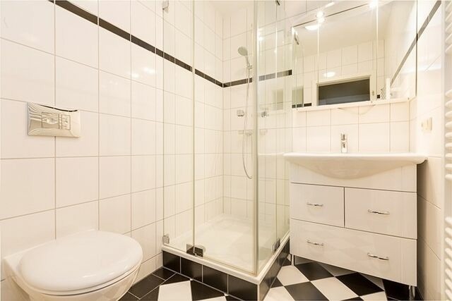 Ferienwohnung in Binz - Villa Iduna / Ferienwohnung No. 11 - 1. OG mit Balkon nach Osten - Bild 16