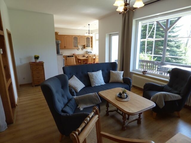 Ferienwohnung in Sellin - Gro&szlig;e Ferienwohnung Wa2 -100qm - im Erdgeschoss der Villa Walhall in einem park&auml;hnlichen Garten - Bild 6
