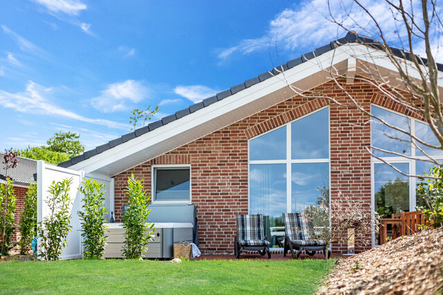 Ferienhaus in Fehmarn - Wellness- Doppelhaush&auml;lfte "Meer" eingez&auml;unt 1.30m - Bild 2