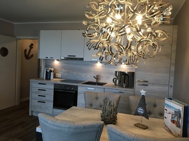Ferienwohnung in Scharbeutz - StrandVILLA Scharbeutz mit D&uuml;nenblick direkt am Strand - Bild 2