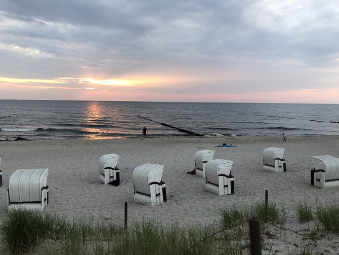 Ferienwohnung in Rostock - Zur großen Strandperle - Strandzugang mit Strandkorbvermietung