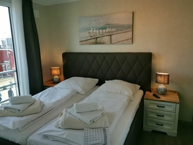 Ferienwohnung in Eckernf&ouml;rde - Apartment 2 - "Am Leuchtfeuer 2" - Blickrichtung Yacht-, Binnenhafen und offene See - Bild 19