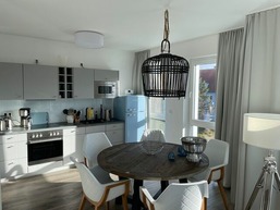 Waldstraße 49, Neu! Riviera 32