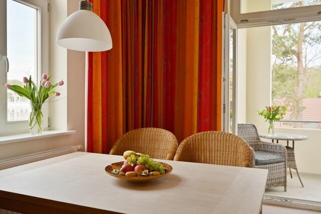 Ferienwohnung in Sellin - Ferienwohnung 5 in Sellin auf Rügen Villa Celia 6 Pers. WLAN und Sauna 200 m vom Strand entfernt - Bild 4