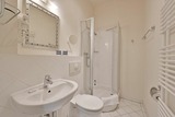 Ferienwohnung in Sellin - Ferienwohnung 3 in Sellin auf R&uuml;gen Villa Celia WLAN und Sauna 200 m vom Strand entfernt - Bild 7