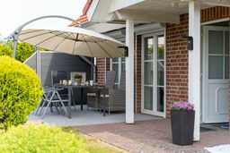 Ferienhaus Ostseecharme mit Sauna u. Garten
